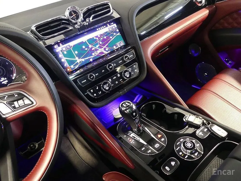 Фото 16 - Bentley Bentayga