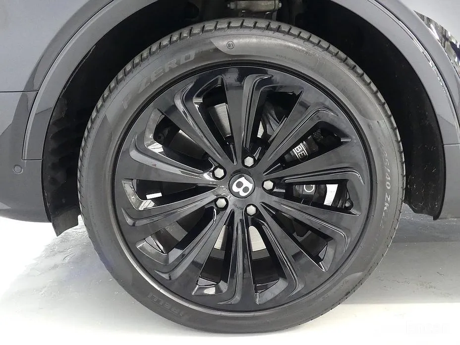 Фото 4 - Bentley Bentayga