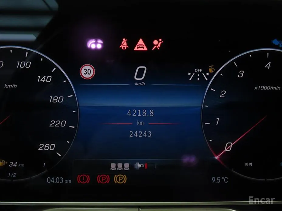 Фото 8 - Mercedes-Benz S-Class