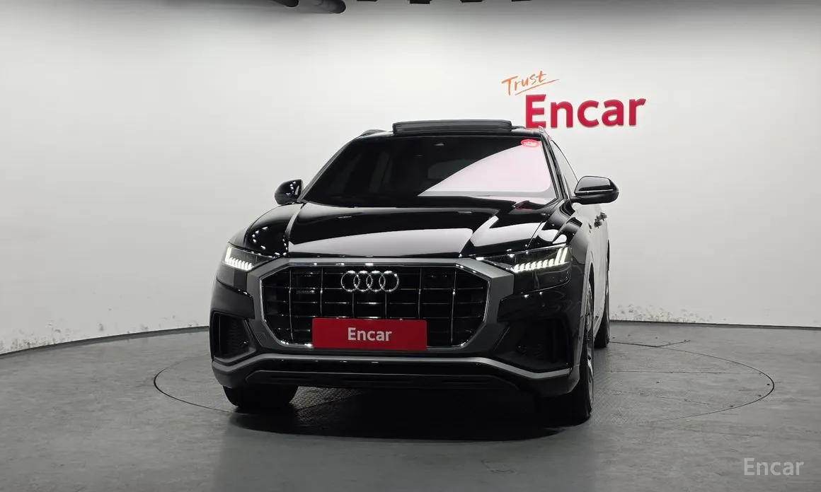 Фото 3 - Audi Q8