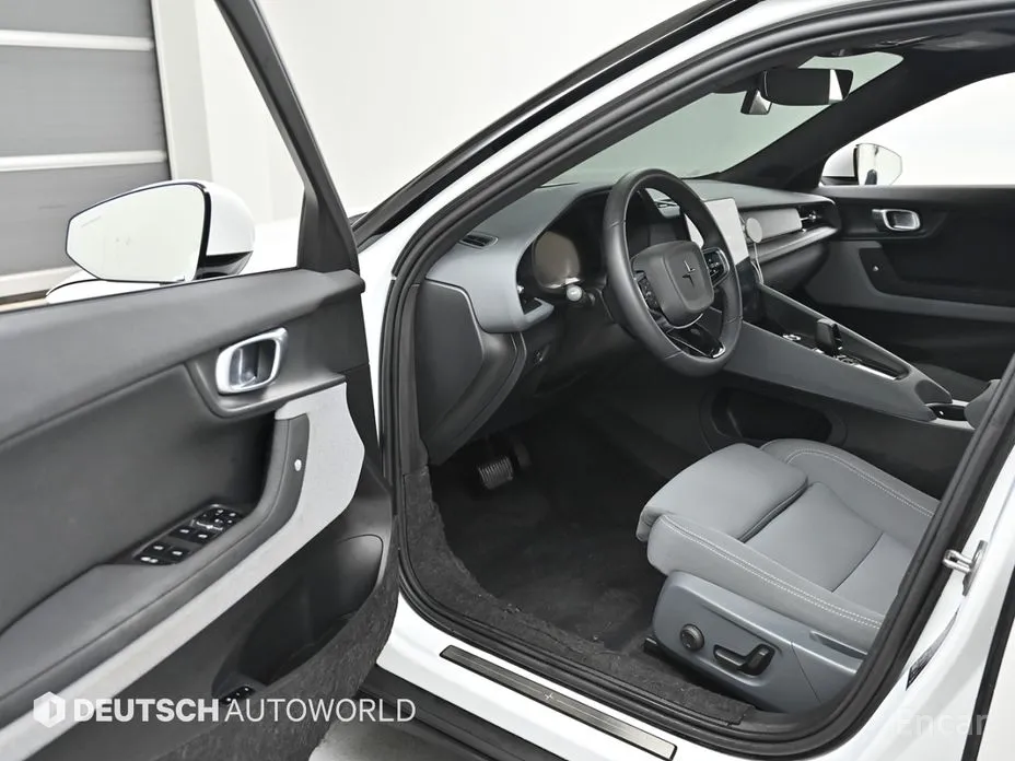 Фото 11 - Polestar 2