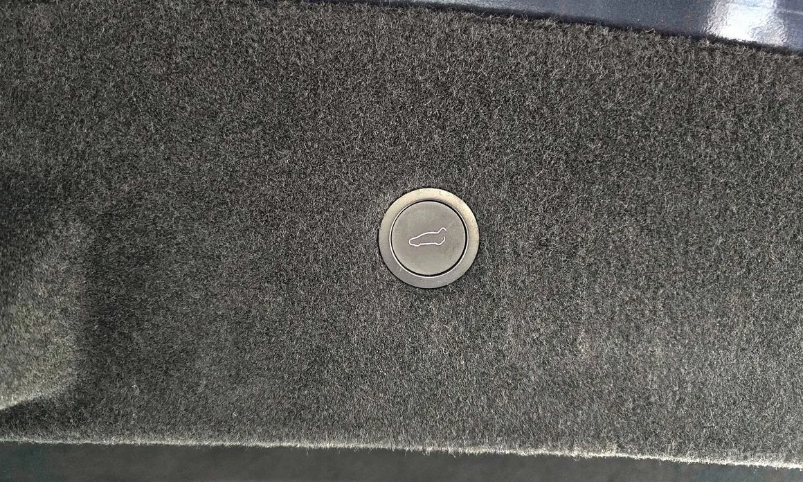 Фото 18 - Tesla Model S