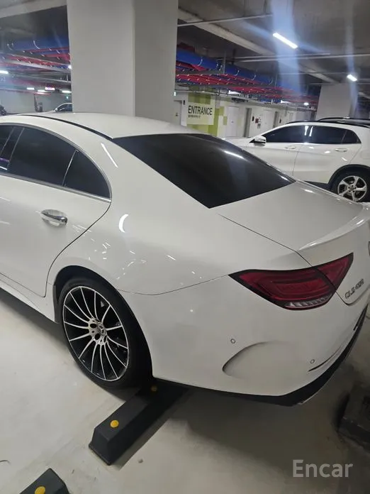 Фото 2 - Mercedes-Benz CLS-Class