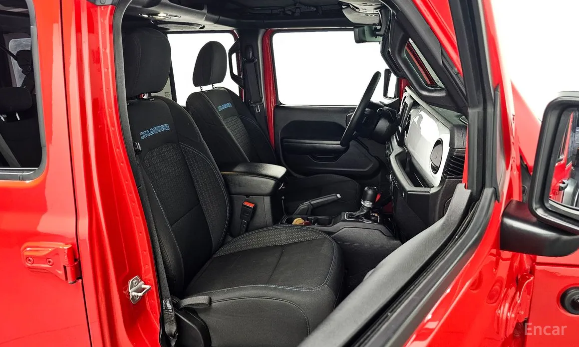 Фото 10 - Jeep Wrangler