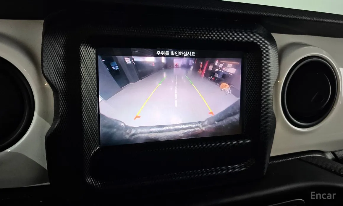 Фото 15 - Jeep Wrangler