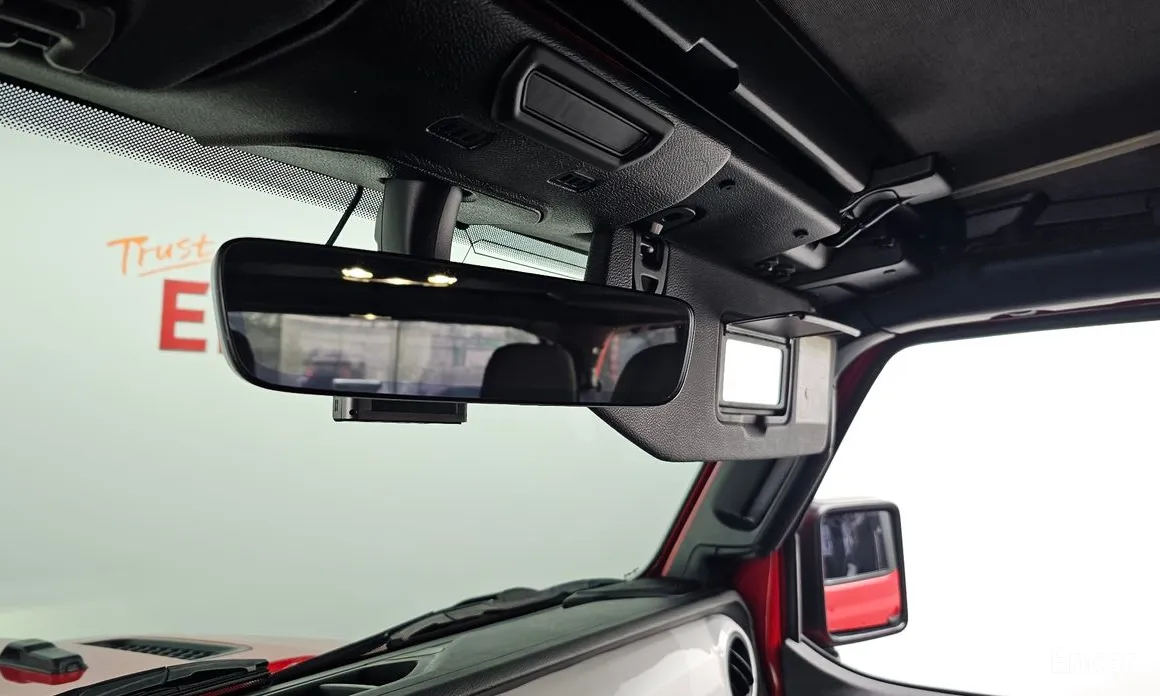 Фото 18 - Jeep Wrangler