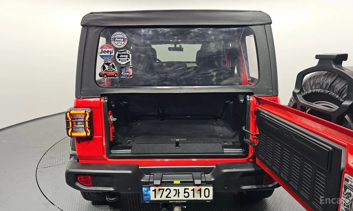 Фото 20 - Jeep Wrangler