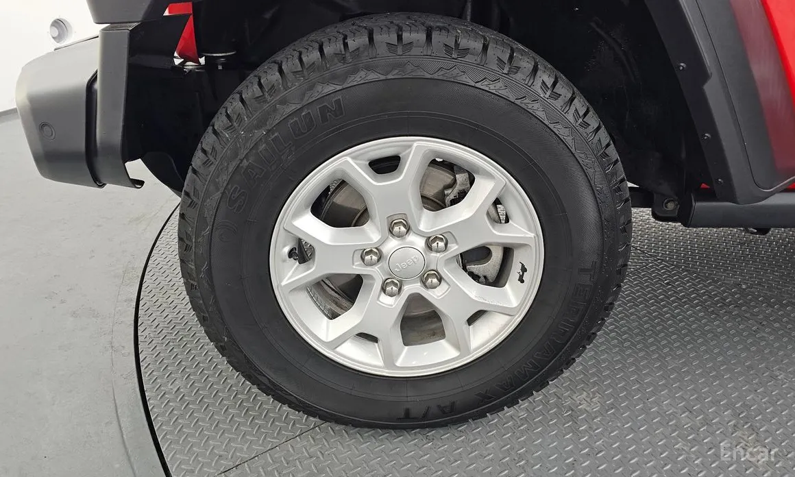 Фото 5 - Jeep Wrangler