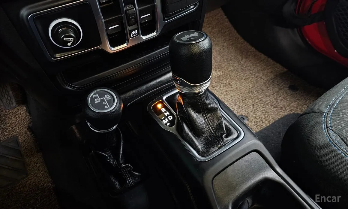 Фото 9 - Jeep Wrangler