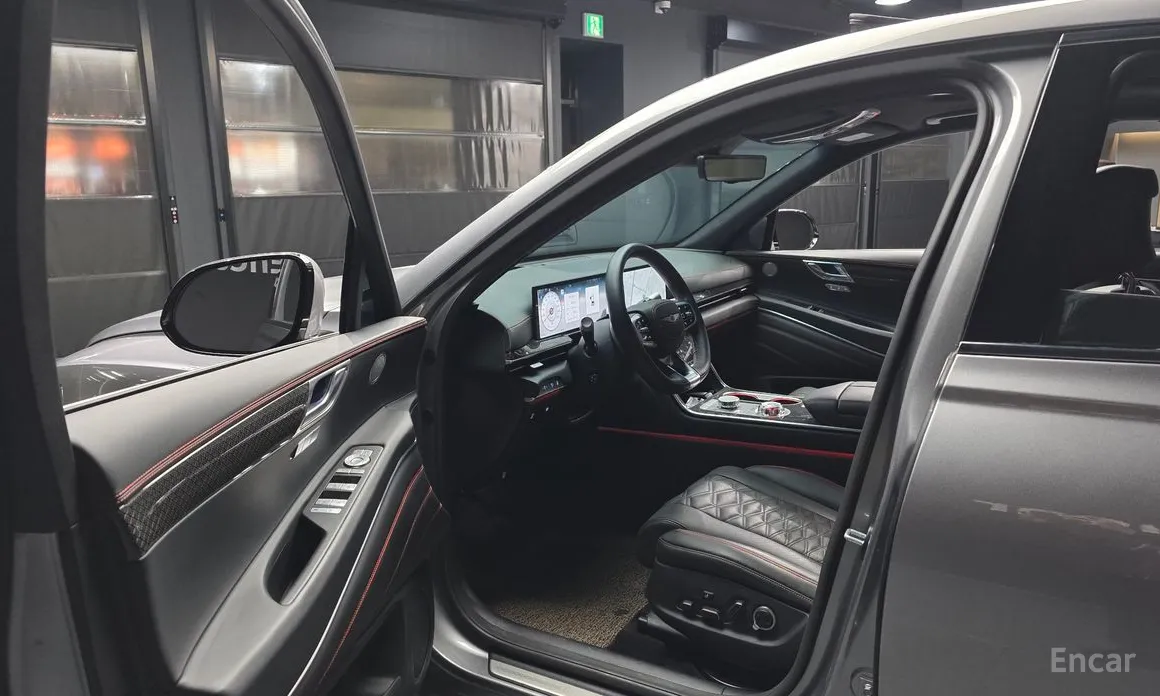 Фото 10 - Genesis GV80