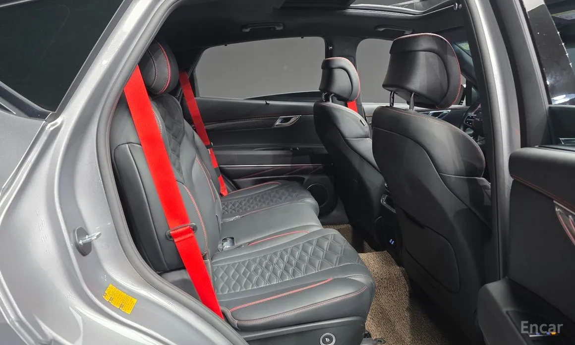 Фото 12 - Genesis GV80