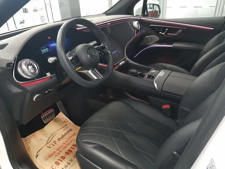 Фото 13 - Mercedes-Benz EQS