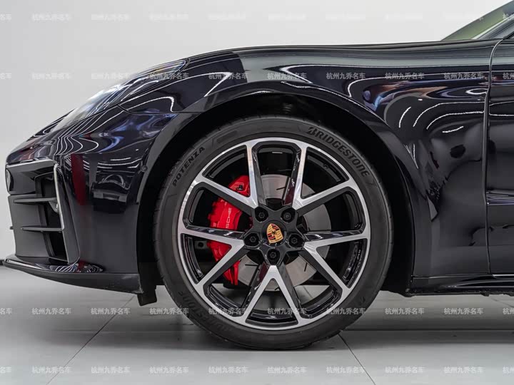 Фото 9 - Porsche Panamera