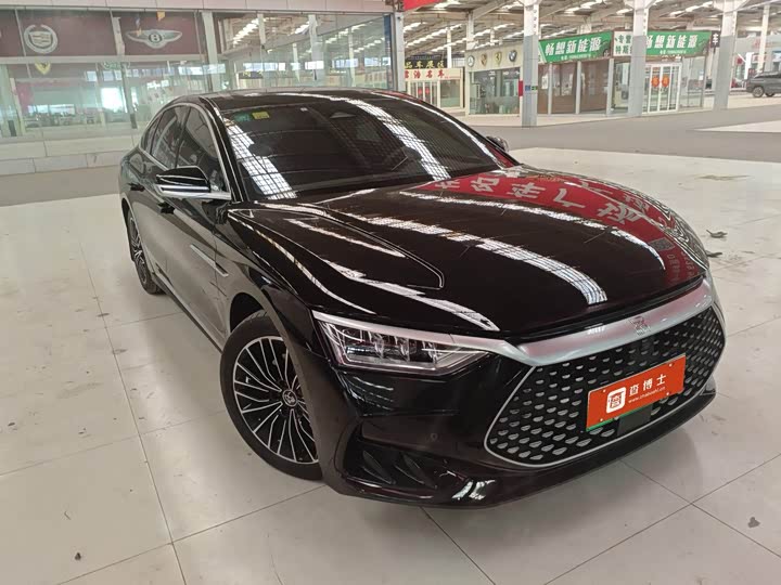 Фото 2 - BYD Han