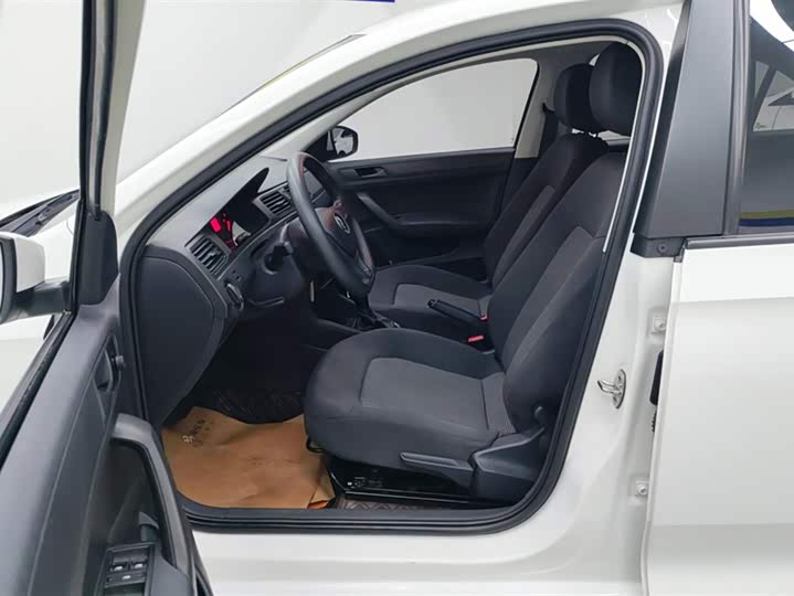 Фото 9 - Volkswagen Santana