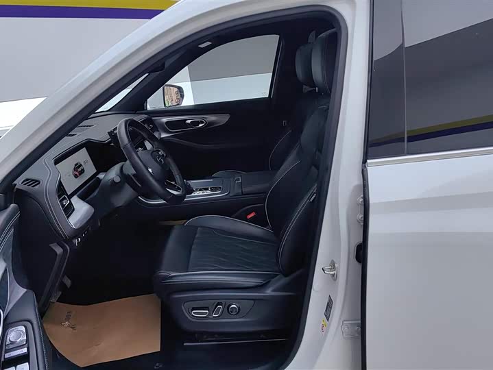 Фото 9 - GAC Trumpchi GS8