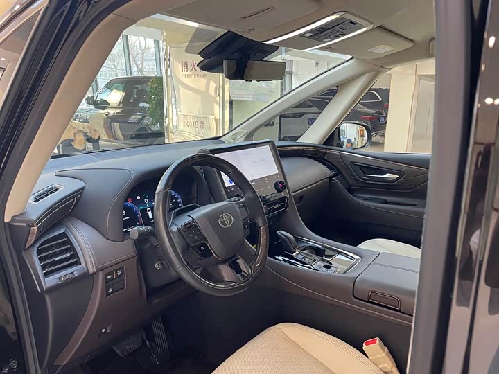 Фото 7 - Toyota Alphard