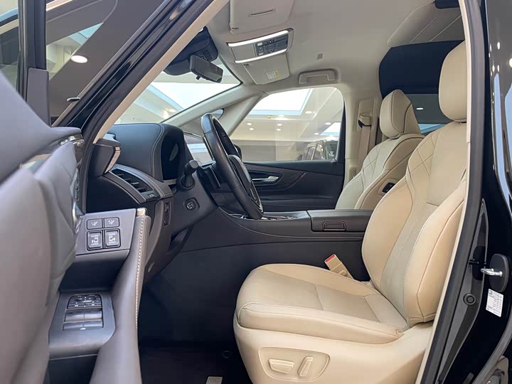 Фото 8 - Toyota Alphard