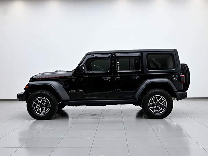 Фото 5 - Jeep Wrangler