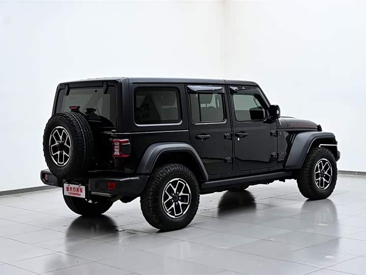 Фото 7 - Jeep Wrangler