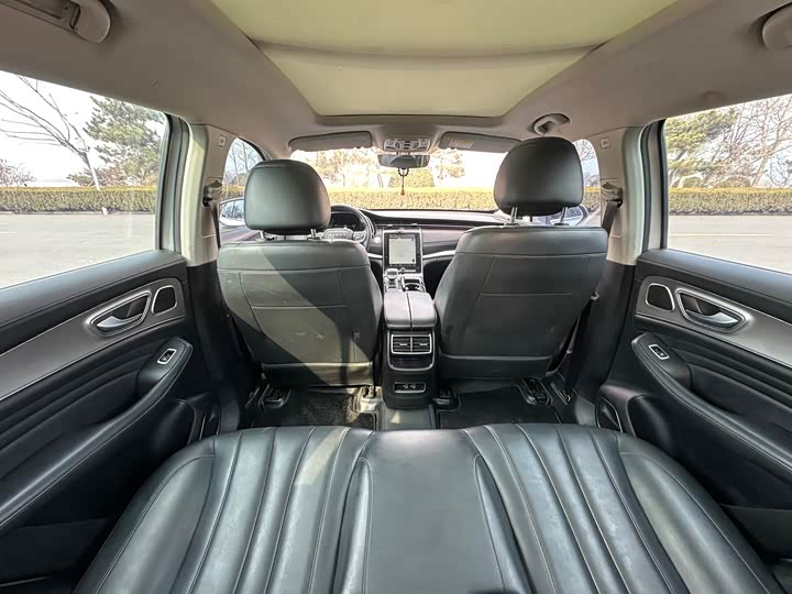 Фото 7 - Roewe RX5 Max