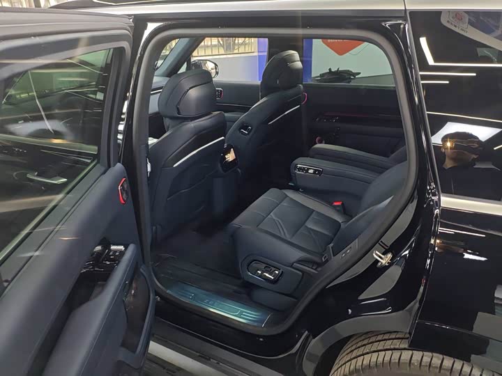 Фото 3 - Zeekr 9X