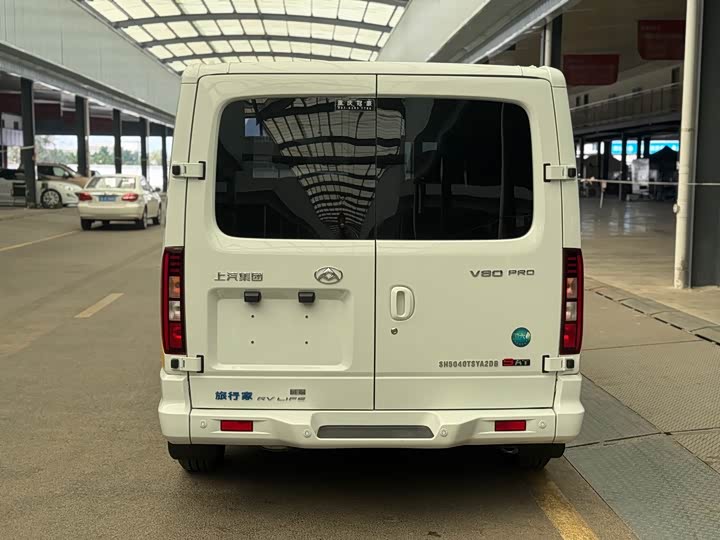 Фото 9 - Maxus V80 RV