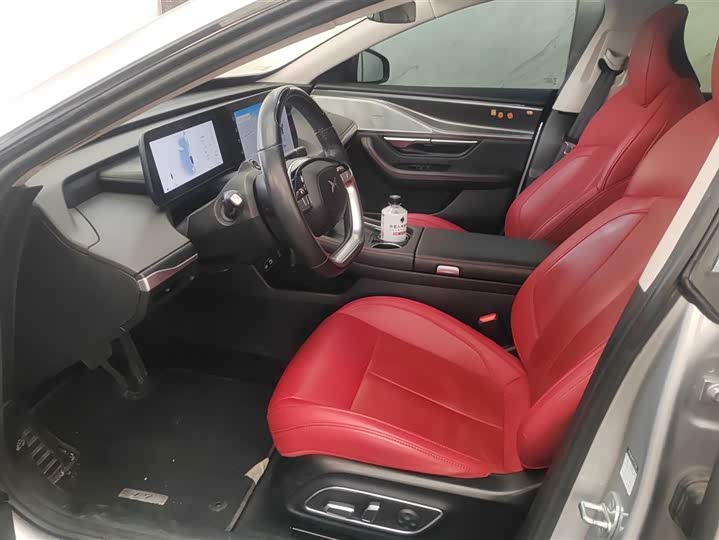 Фото 9 - XPeng P7