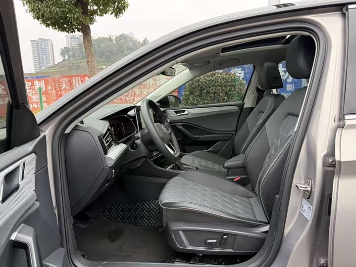 Фото 4 - Volkswagen Sagitar L