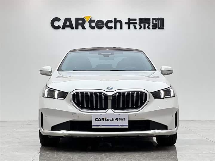 Фото 7 - BMW 5 Series