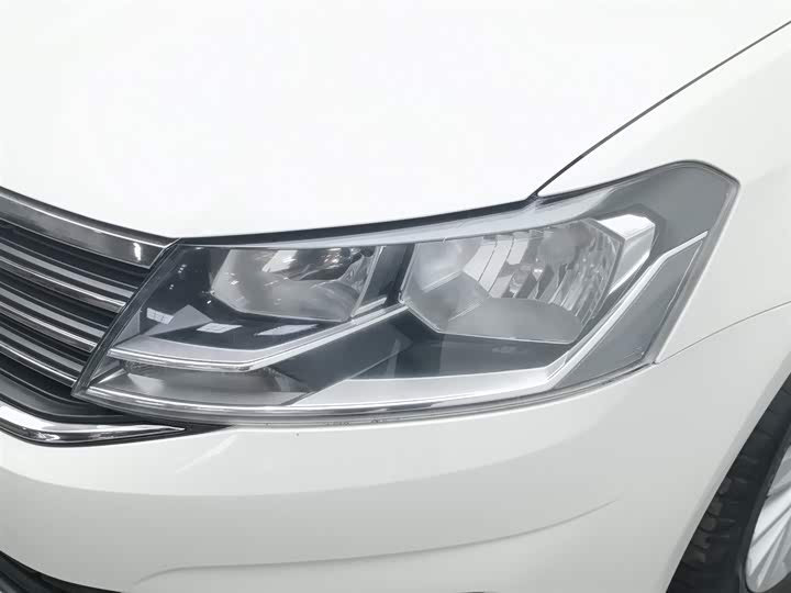 Фото 7 - Volkswagen Lavida