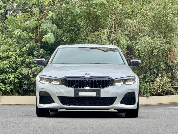 Фото 2 - BMW 3 Series