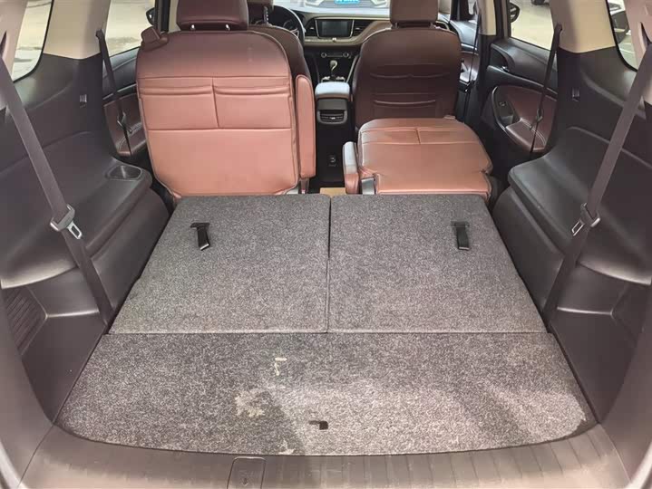 Фото 4 - Buick GL6