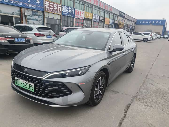 Фото 1 - BYD Qin L