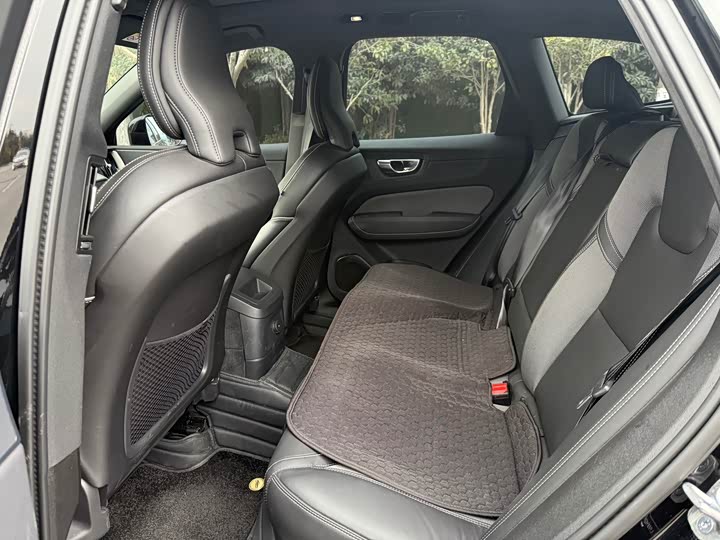 Фото 4 - Volvo XC60 Hybrid