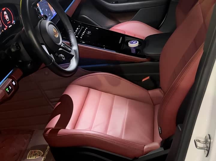 Фото 5 - Porsche Panamera