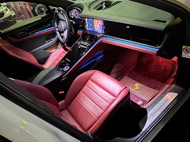 Фото 8 - Porsche Panamera