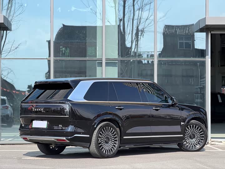 Фото 5 - Zeekr 9X