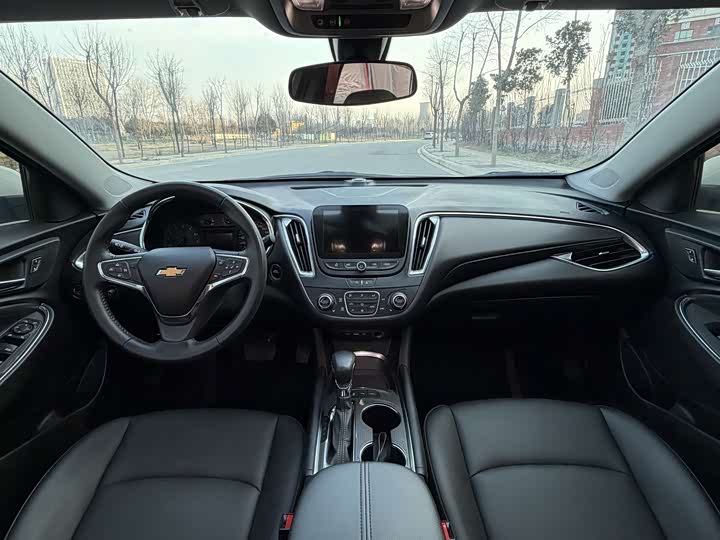 Фото 9 - Chevrolet Malibu XL