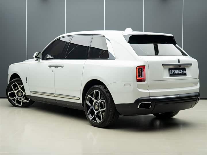 Photo 4 - Rolls-Royce Cullinan