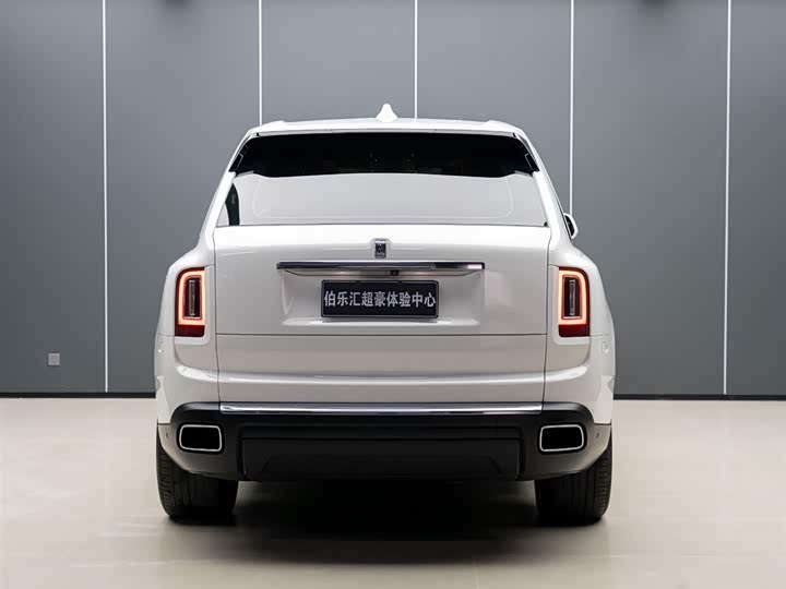 Photo 6 - Rolls-Royce Cullinan
