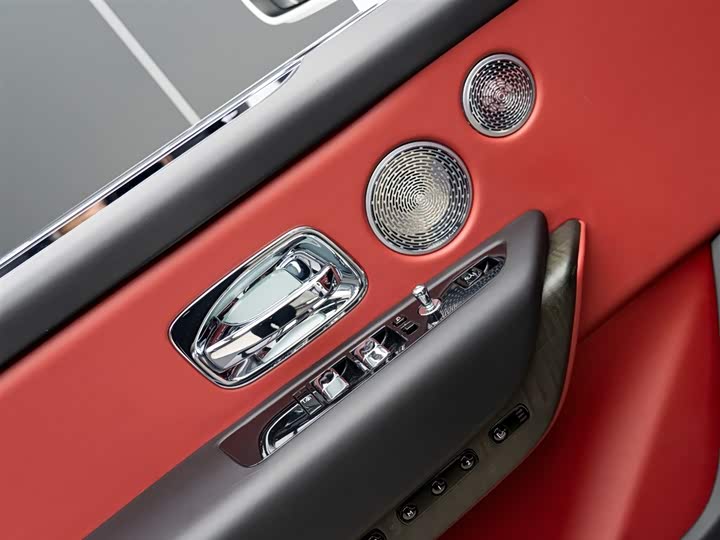 Photo 8 - Rolls-Royce Cullinan