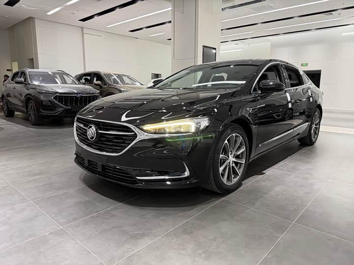 Фото 1 - Buick LaCrosse