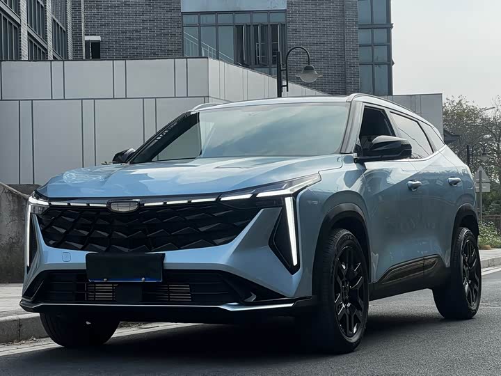 Фото 1 - Geely Atlas