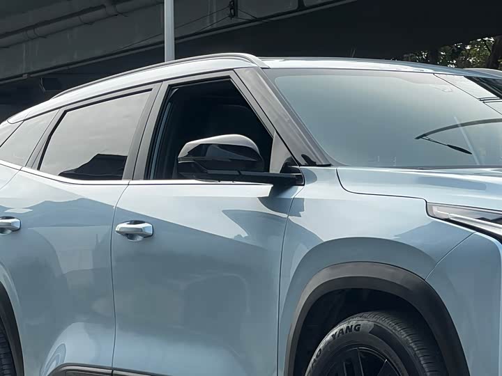 Фото 7 - Geely Atlas