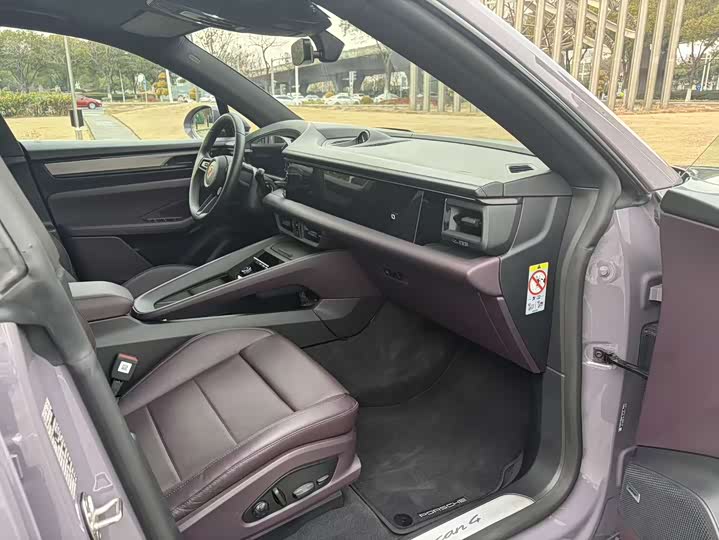 Фото 9 - Porsche Macan EV