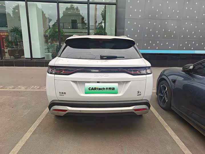 Фото 9 - BYD Song L DM-i Hybrid