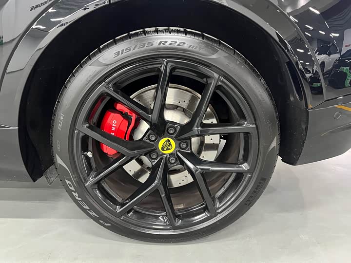 Фото 4 - Lotus Eletre