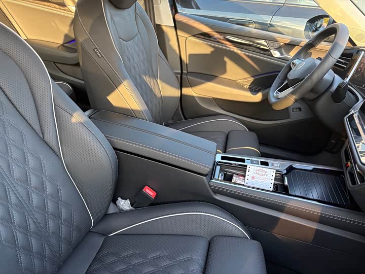 Фото 4 - Volkswagen Magotan