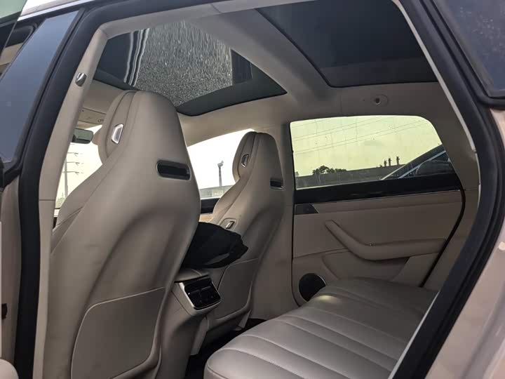 Фото 6 - Luxeed S7